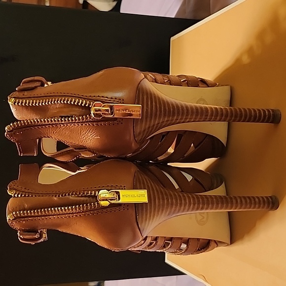 Michael Kors high heel sandal - Picture 3 of 4